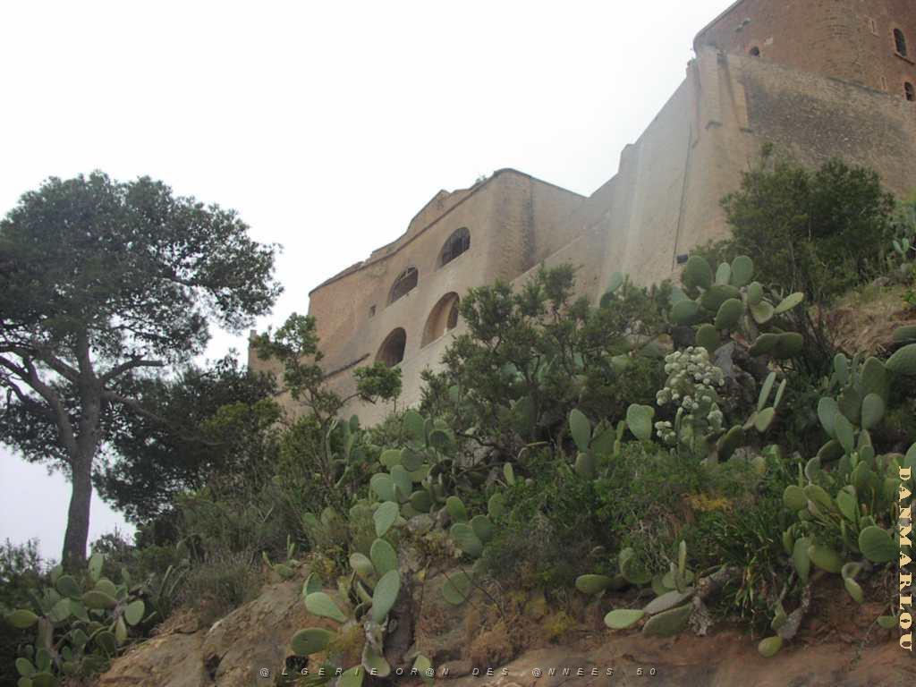 ORAN LE FORT DE SANTA CRUZ.JPG